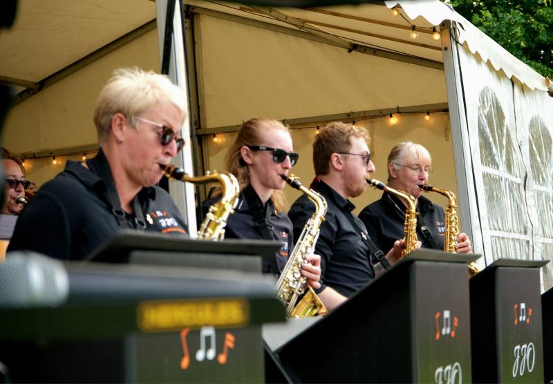 Saxes